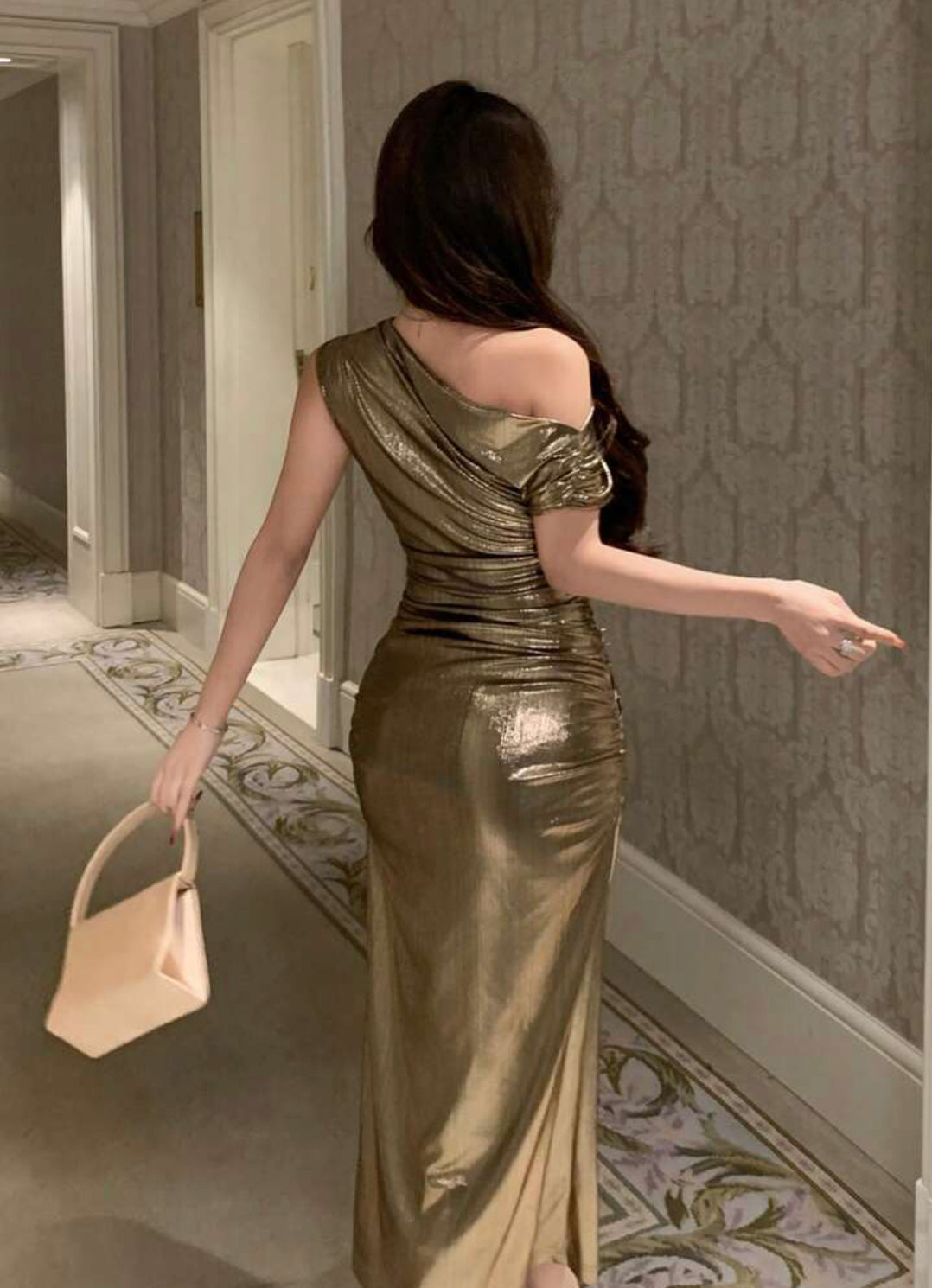 Spring/Summer Fitted Satin Color Satin Valentine's Day Wedding Banquet Ball Evening Dress Fashion Party Slim Elegant Commute Women's Long Asymmetrical Shoulder Dress