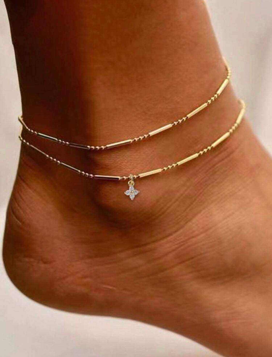 2pcs/Set Gold Fashion Beach Vacation Copper Zirconia Four-Leaf Clover Double Layer Beaded Stacked Anklet For Women