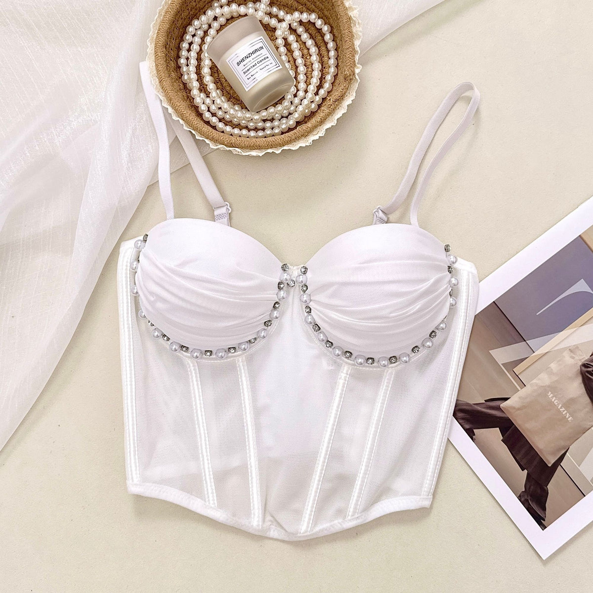 Pearl-embellished sexy mesh camisole top, elegant and slimming, with padded bra and sweet style.