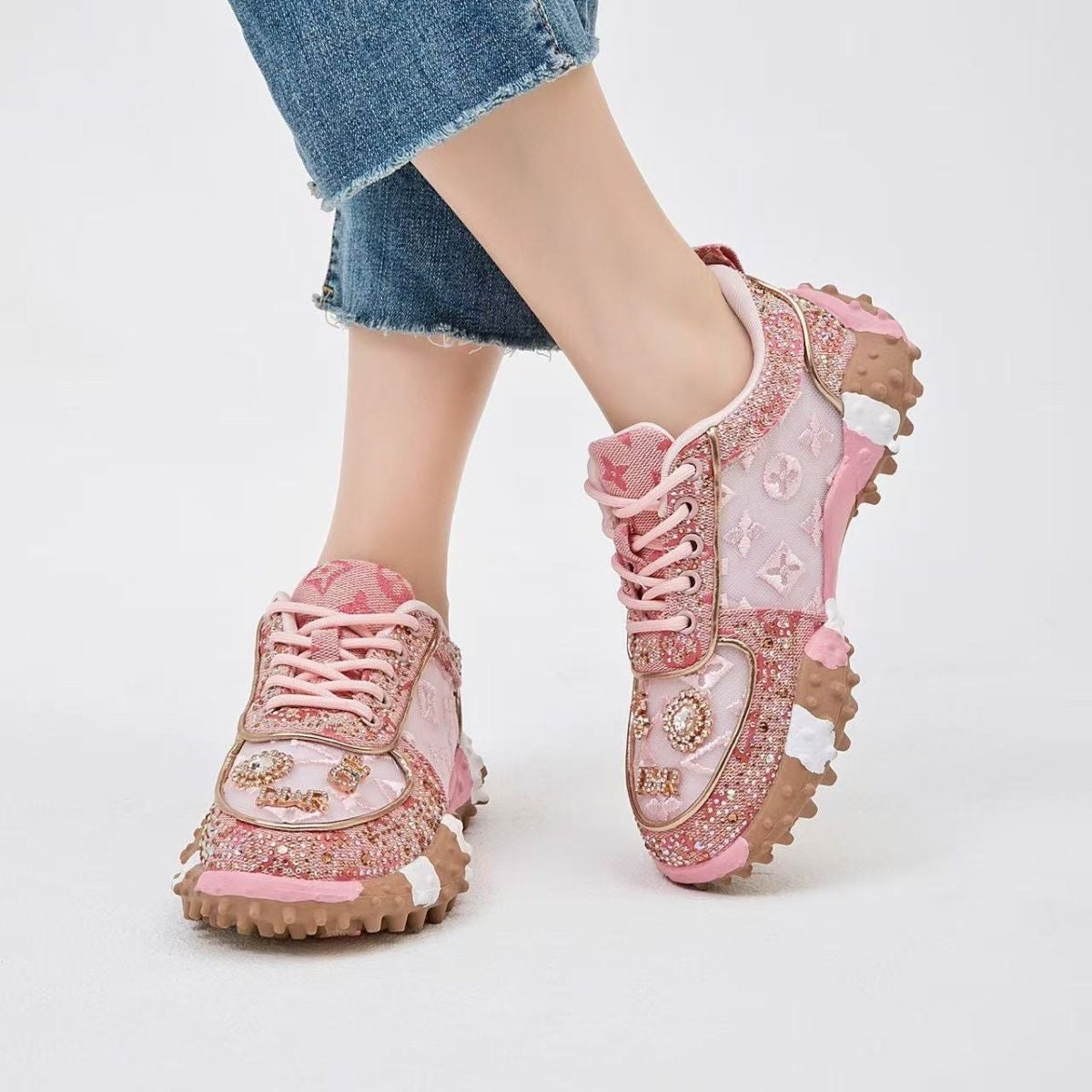 Durian-patterned rhinestone chunky sneakers for women, trendy mesh single shoes, new style, thick sole, versatile casual shoes, full rhinestone women's shoes.