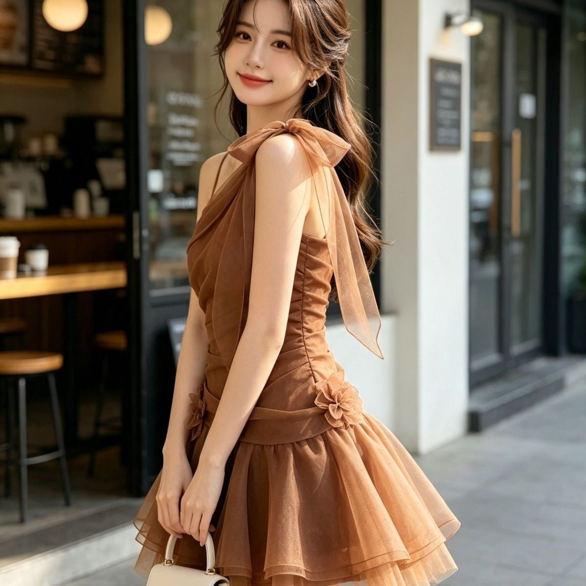 Brown spaghetti strap dress for women, new summer, super beautiful, elegant and sophisticated, Miu style bow short skirt.