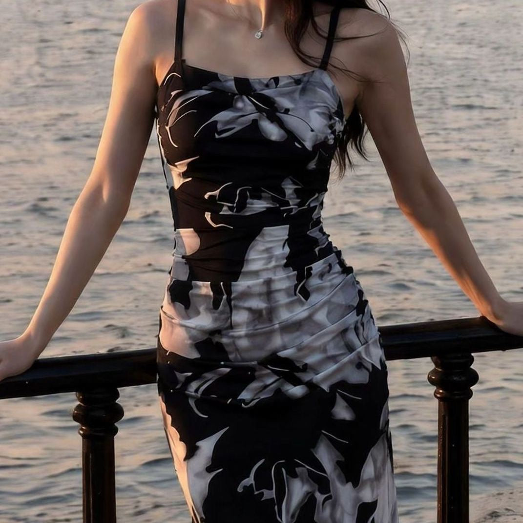 High-end ink-wash print retro mesh suspender dress, new two-piece set for women, slimming and flattering long dress.