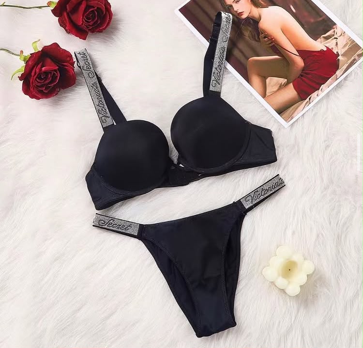 Imported victoria secrets Bra, sets,(if instock available 👉 Delivery time 3 to 5 days and if Pre-order then 👉 delivery time 10 to 15 days) vibrant vogue