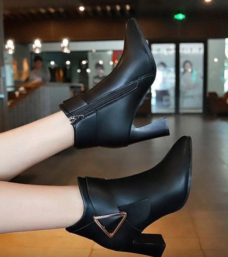 Women's Fashionable Elegant Metal Buckle Decorated Classic Boots,Boots For Women
