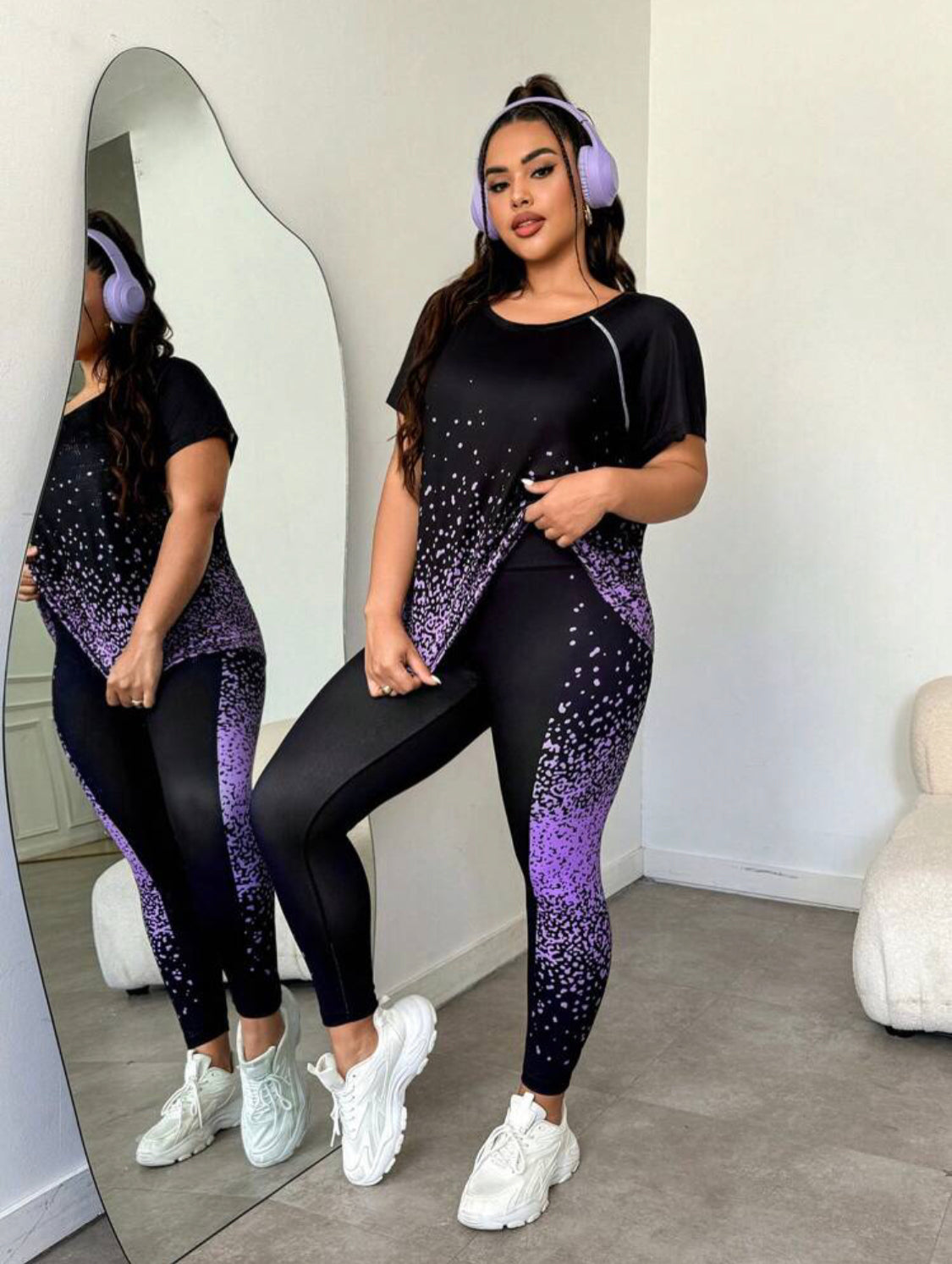 Plus Size Women's Shiny Printed Crew Neck Short Sleeve T-Shirt And Pants Sports Suit, Summer Workout Women Sets 👉(30% advance) 10-15 days delivery, vibrant vogue