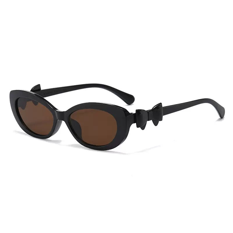 2026 New Style Bowknot Retro Cat-Eye Sunglasses High-End Fashion Sun Protection Black Wholesale Sunglasses for Women AB CD if in stock available👉Delivery time 3 to 5 days and if Pre-order then 👉delivery time 10 to 15 days)