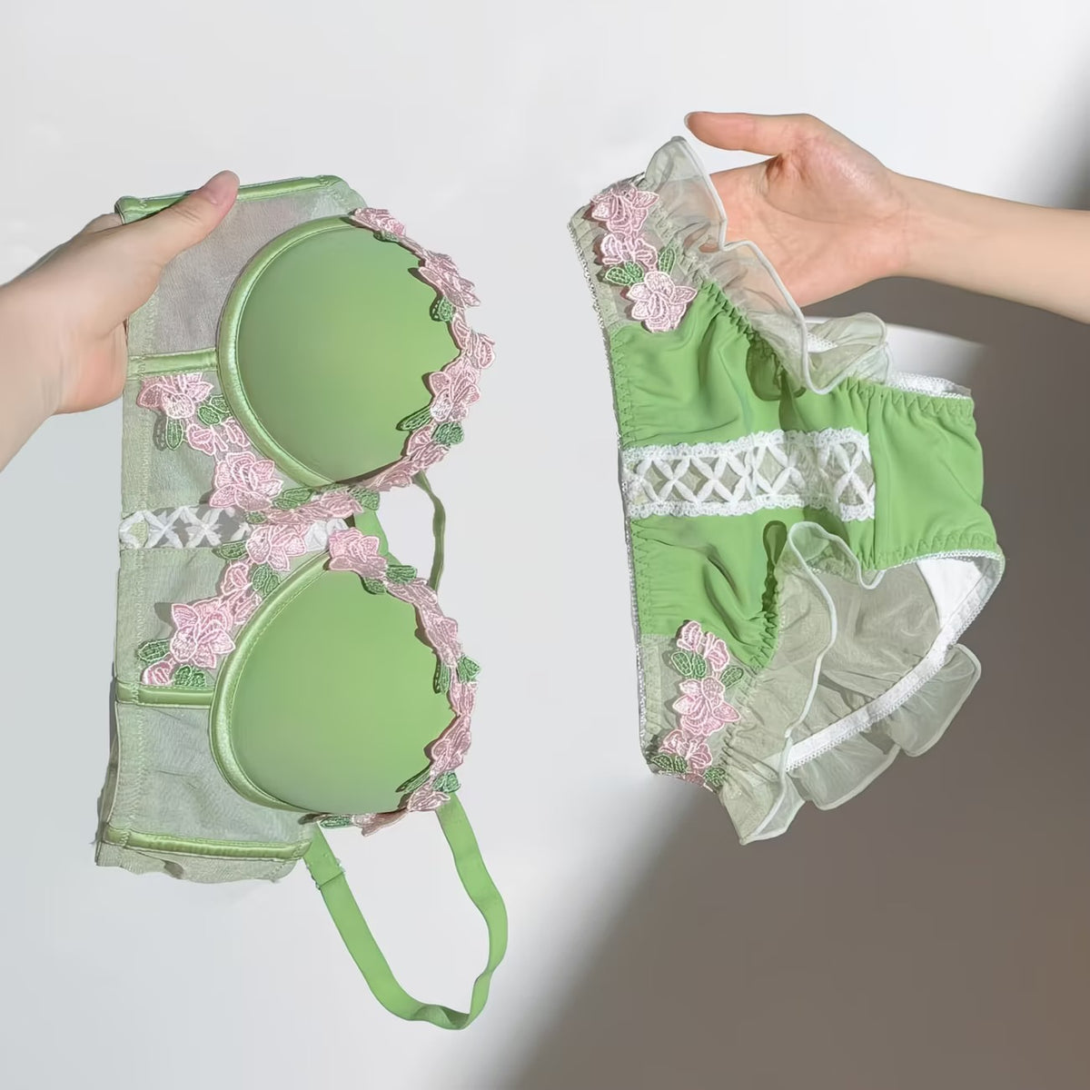 New retro creamy sweet embroidered flower sexy lingerie set for women featuring a push-up and pure sensuality.